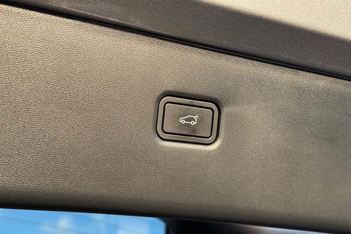 Sølv Xpeng G6 fra 2025