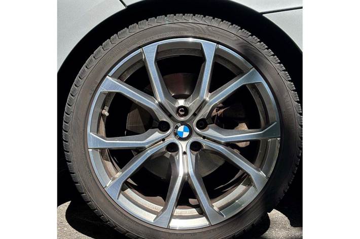 Sølv BMW Z4 fra 2019