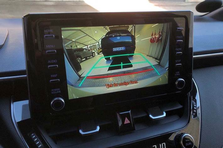 Hvid Toyota Corolla fra 2019