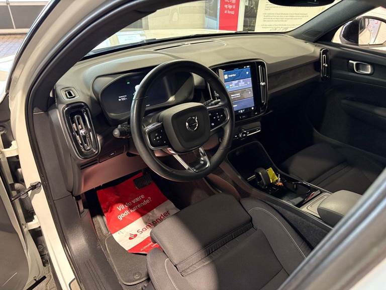 Volvo XC40 ReCharge Start