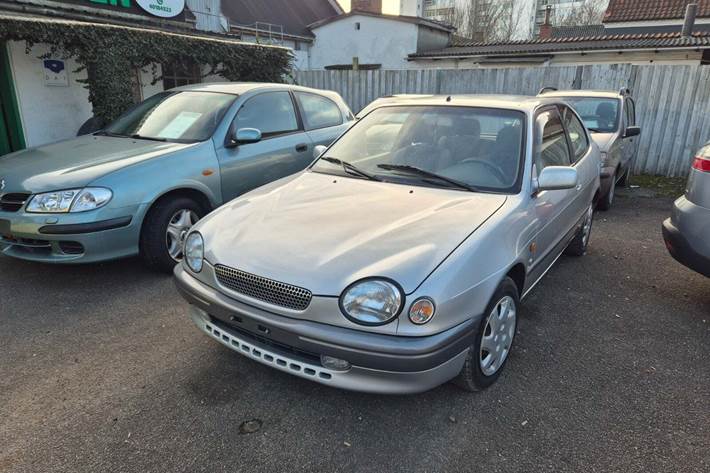 undefined Toyota Corolla fra 1998