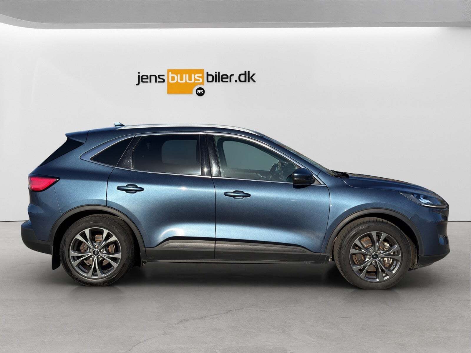 Ford Kuga 2,5 PHEV Titanium X CVT