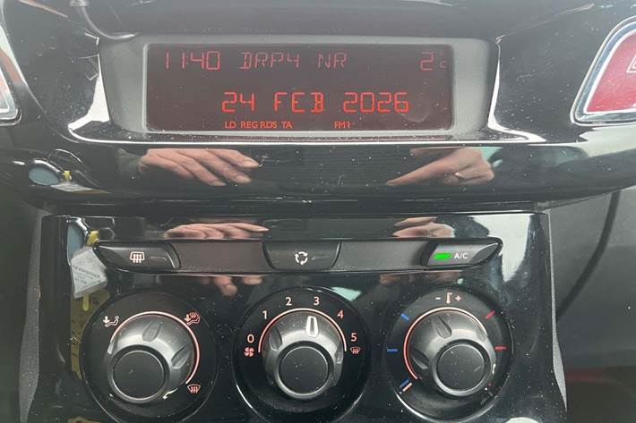 Blå Citroën DS3 fra 2012