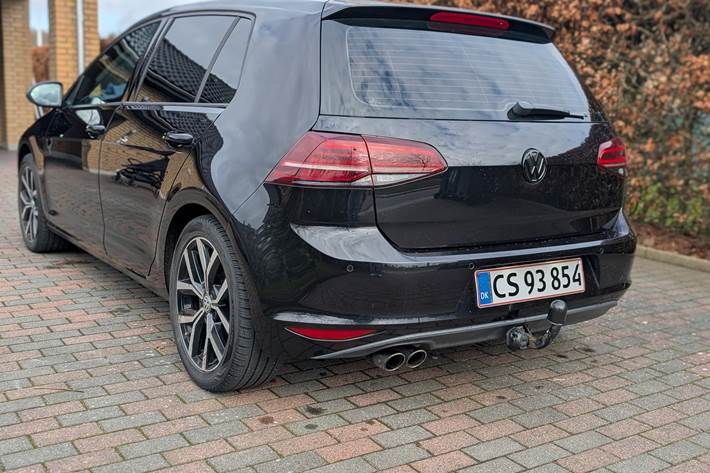Sort VW Golf VII fra 2013
