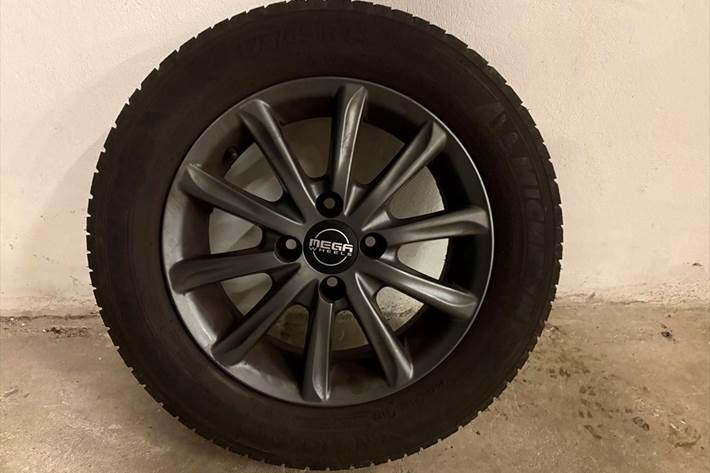 Blå Skoda Citigo fra 2013