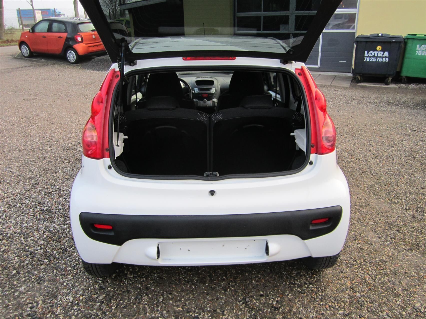 Hvid Peugeot 107 fra 2012