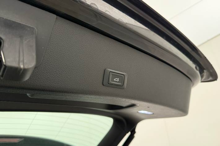 Sort Audi e-tron fra 2023