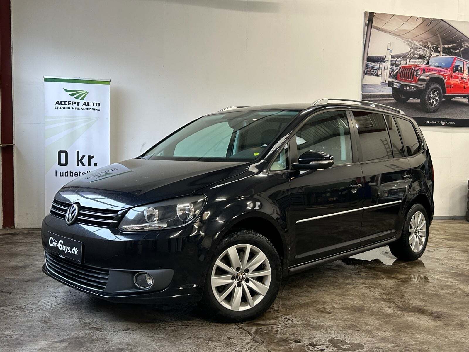 VW Touran 2,0 TDi 140 Highline BMT Van