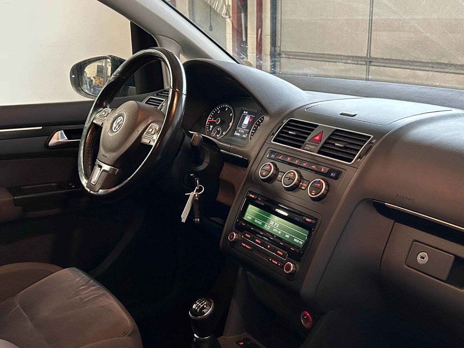 VW Touran 2,0 TDi 140 Highline BMT Van