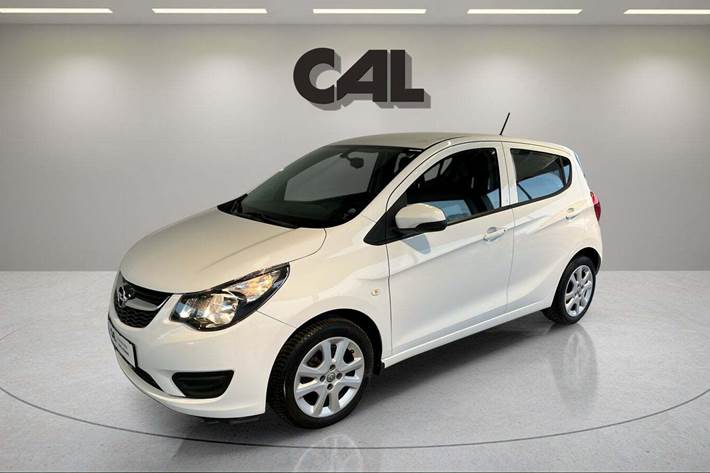 Hvid Opel Karl fra 2018 set udefra