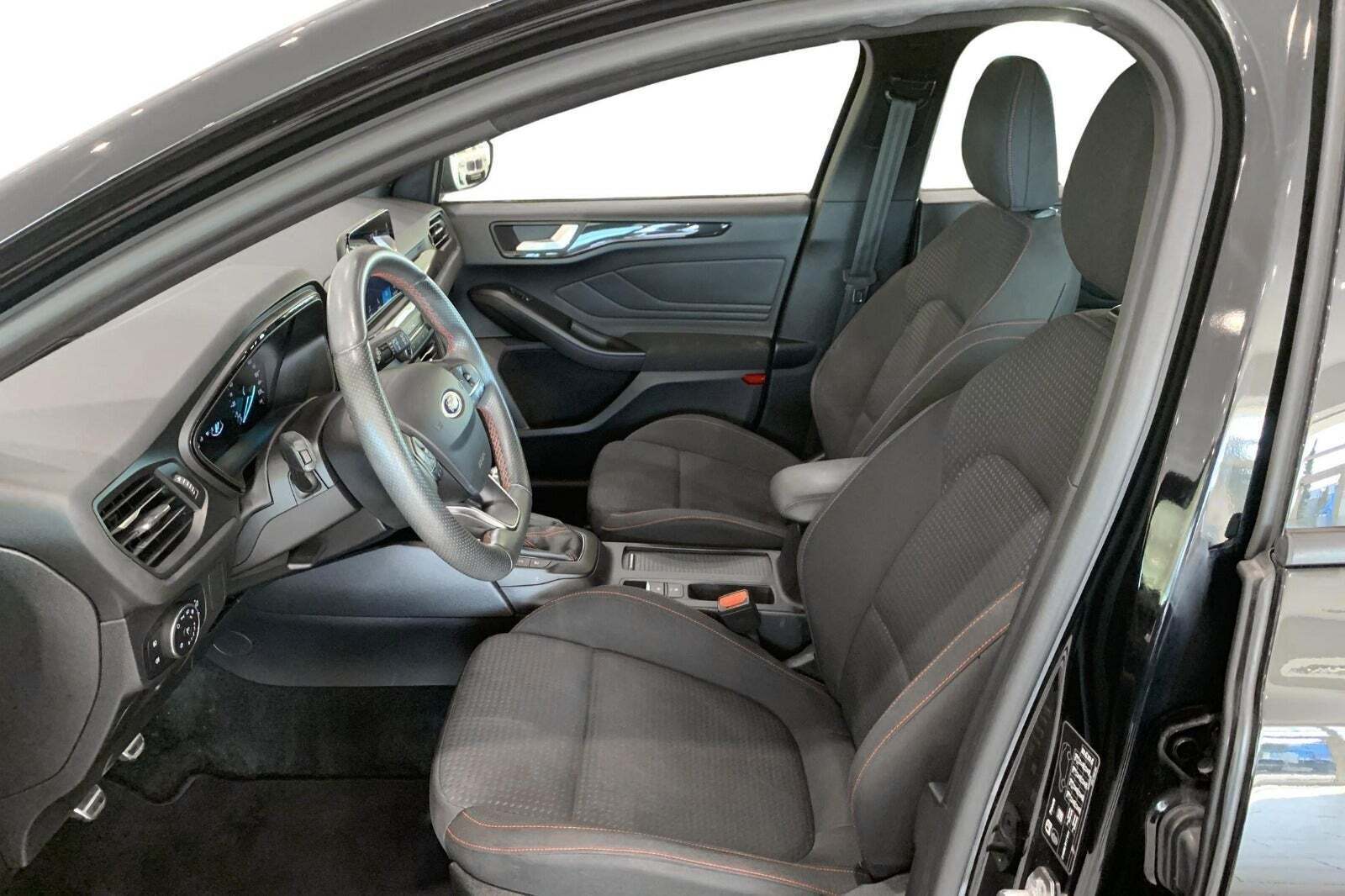 Ford Focus 1,0 EcoBoost ST-Line stc.