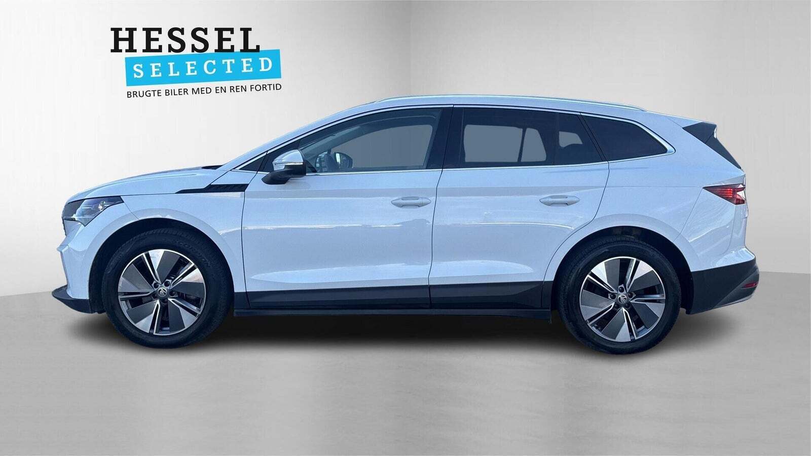 Hvid Skoda Enyaq fra 2023