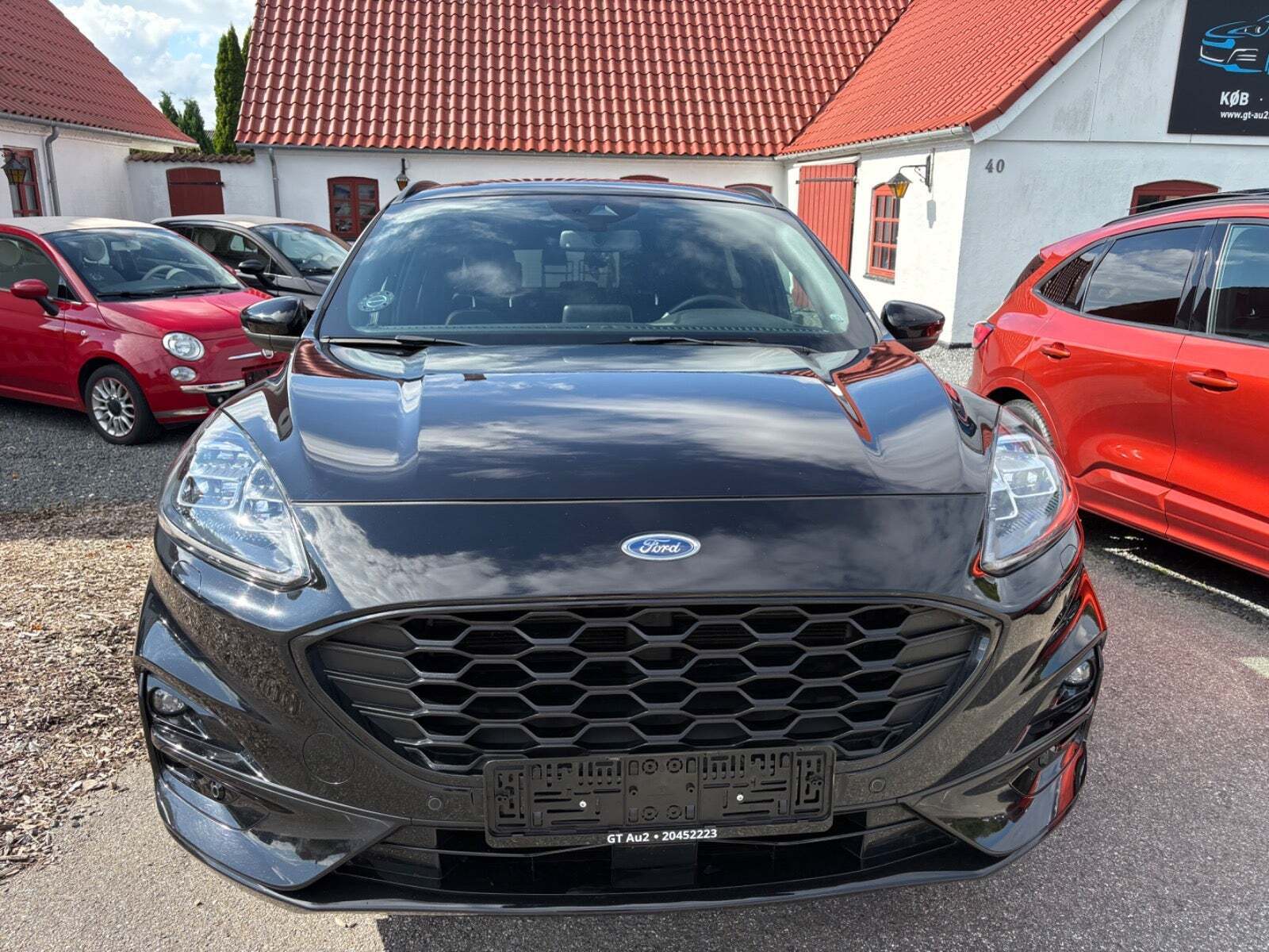 Sort Ford Kuga fra 2021