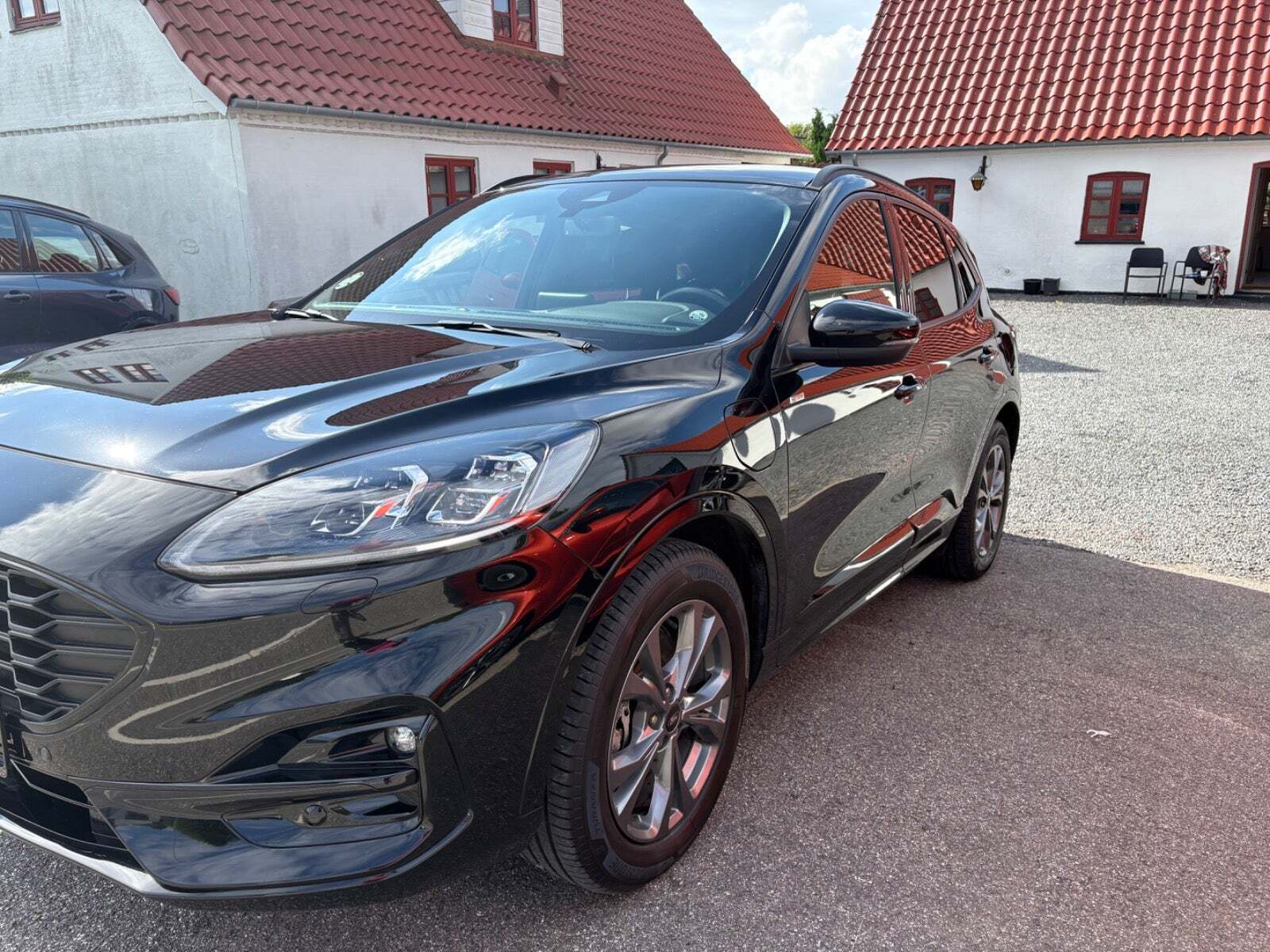 Sort Ford Kuga fra 2021
