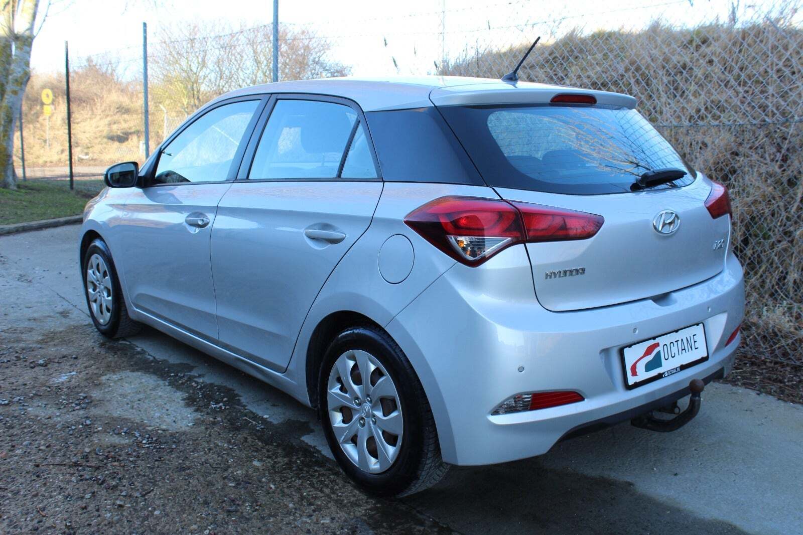 Sølv Hyundai i20 fra 2015