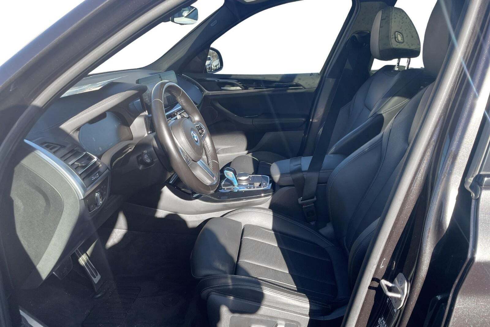 BMW iX3 Charged M-Sport