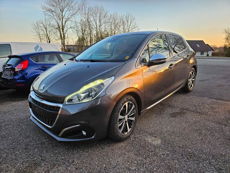 Peugeot 208 1,2 e-THP 110 Sport Sky