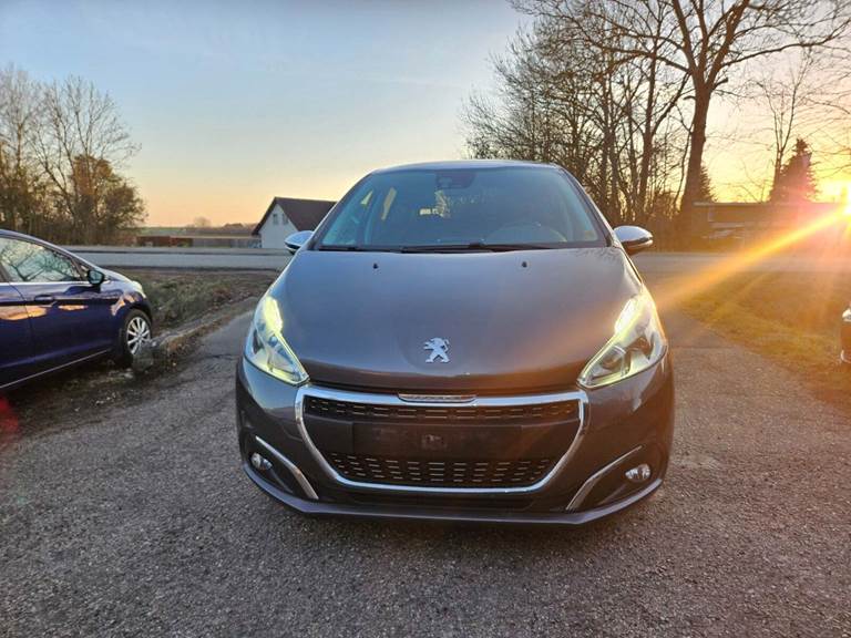 Peugeot 208 1,2 e-THP 110 Sport Sky