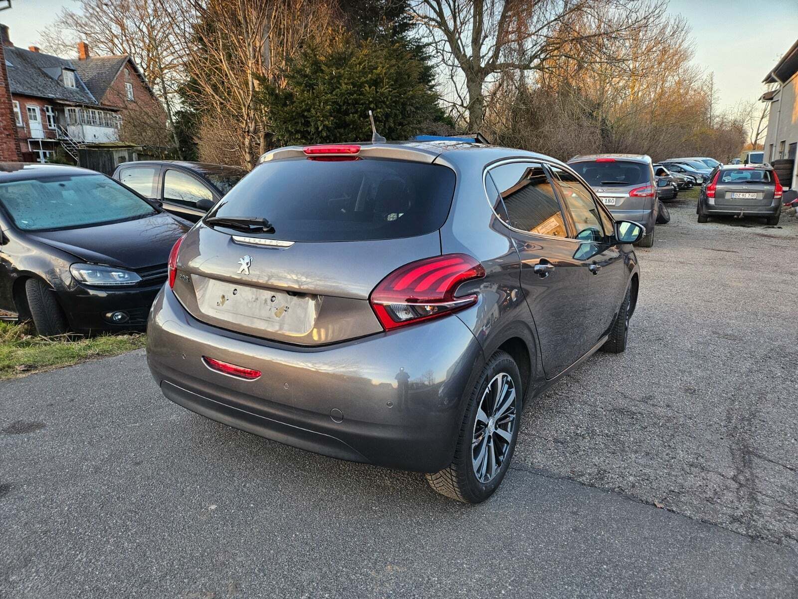 Peugeot 208 1,2 e-THP 110 Sport Sky