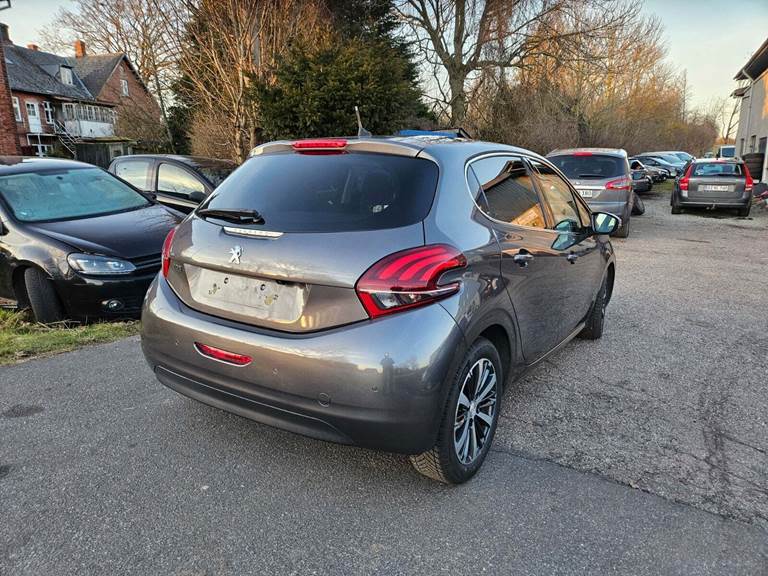 Peugeot 208 1,2 e-THP 110 Sport Sky