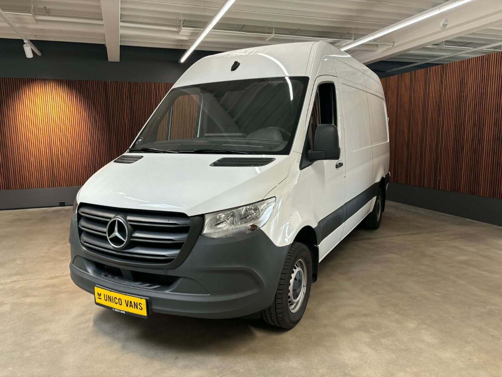Mercedes Sprinter 317 2,0 CDi A2 Kassevogn aut. RWD