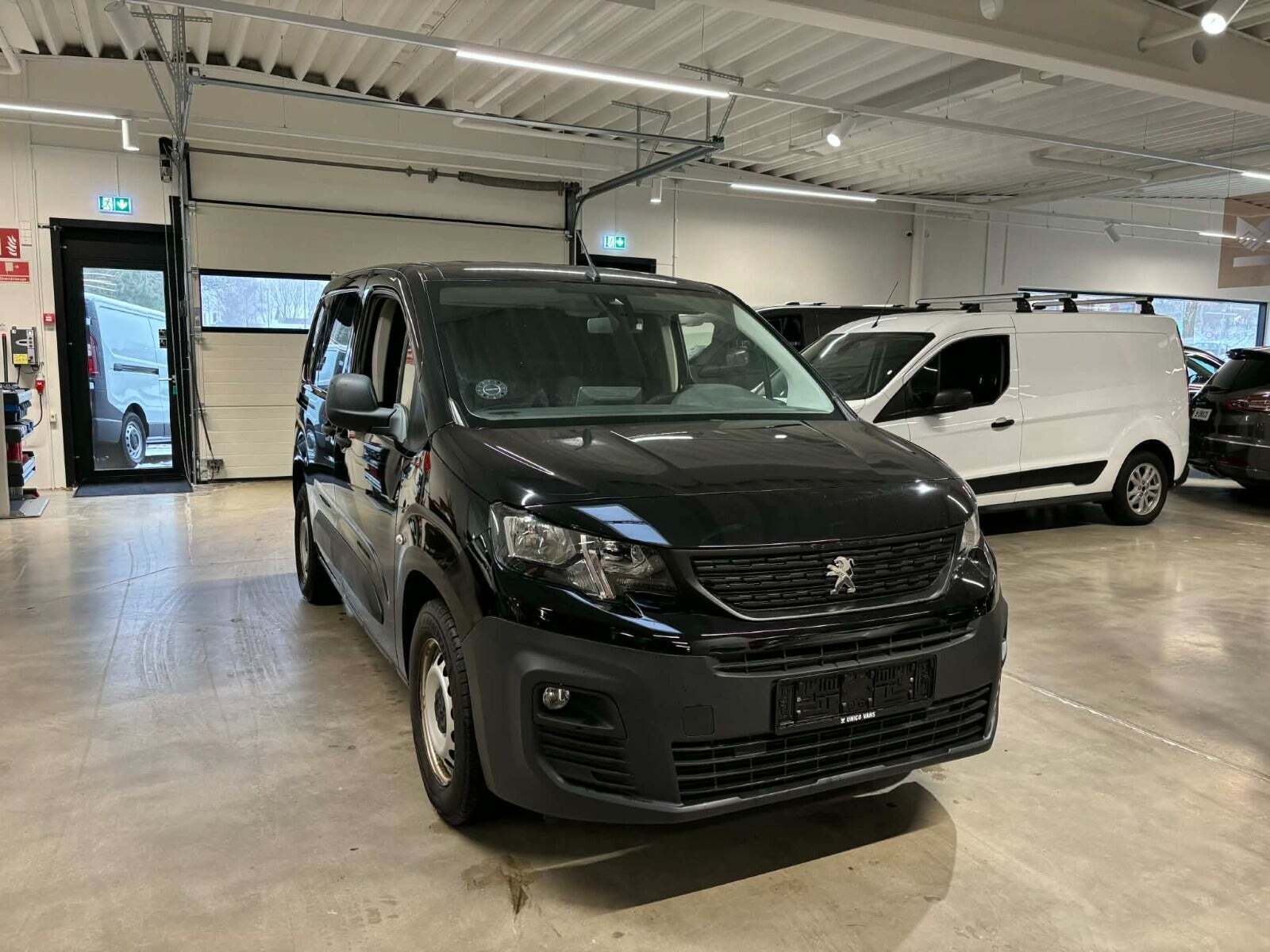 Peugeot Partner 1,5 BlueHDi 100 L1V1 Plus Van