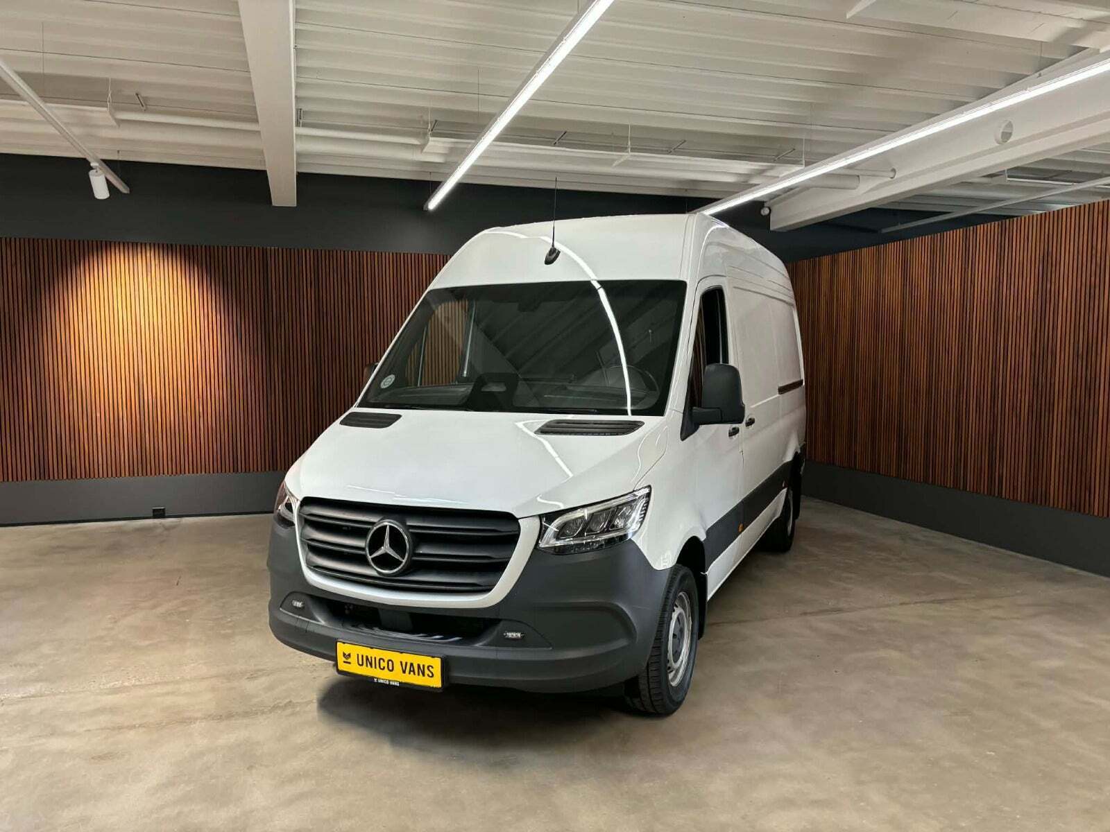 Mercedes Sprinter 317 2,0 CDi A2 Kassevogn SELECT aut. RWD