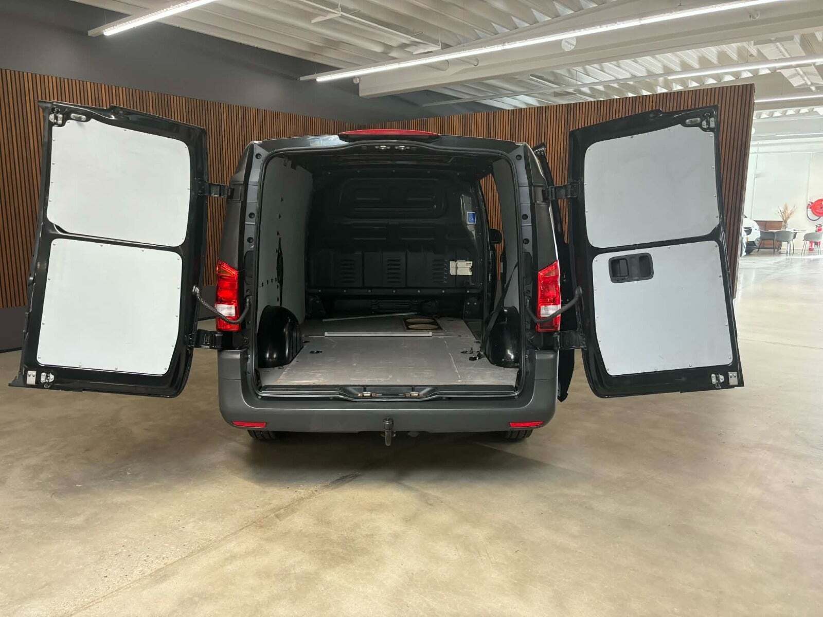 Mercedes Vito 114 2,0 CDi Kassevogn aut. L RWD