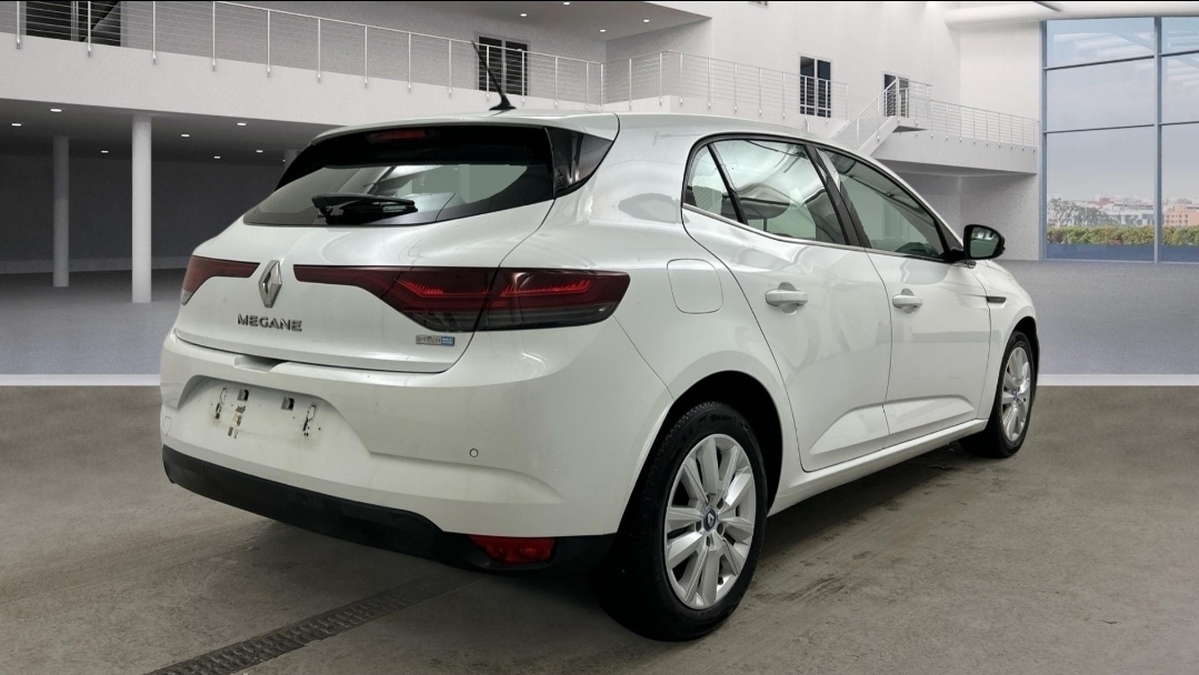 Renault Megane IV 1,6 Hybrid Plug ind