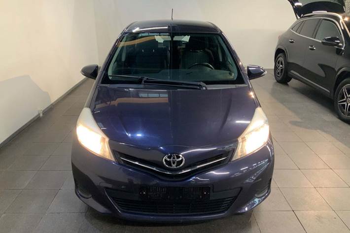 Lilla Toyota Yaris fra 2012