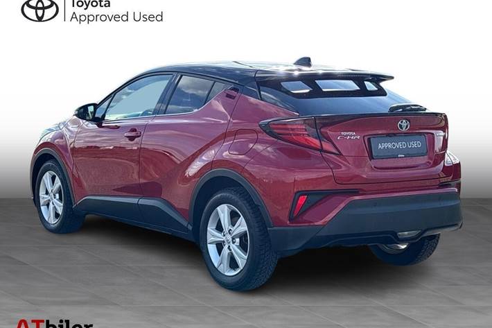 Rød Toyota C-HR fra 2020