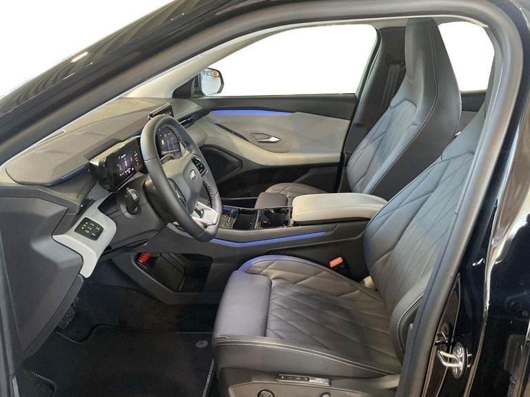 Ford Explorer 77 Premium Extended Range