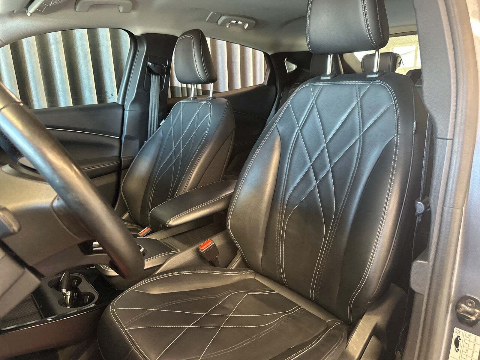 Grå Ford Mustang Mach-E fra 2021