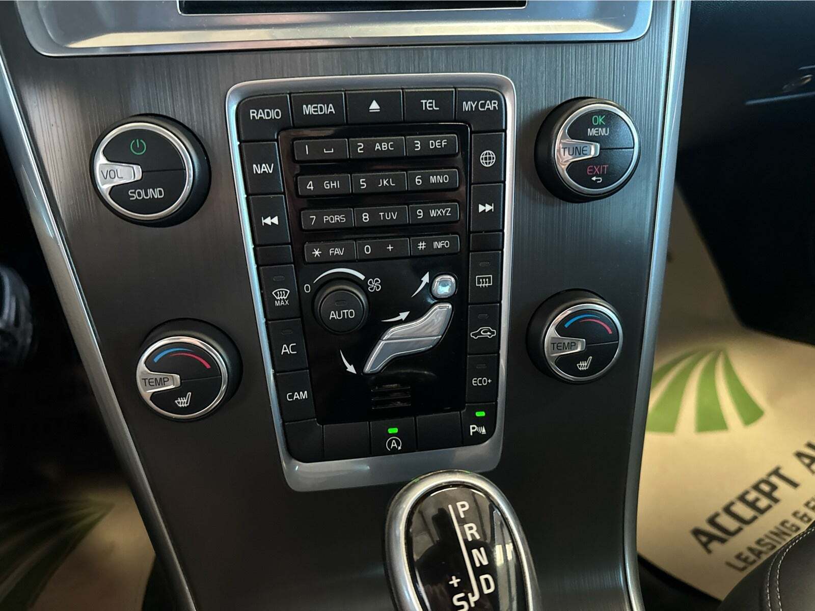 Sort Volvo XC60 fra 2014