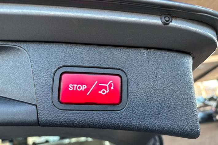 Grå Mercedes C200 fra 2015