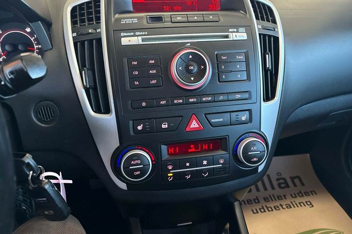 Grå Kia Ceed fra 2010