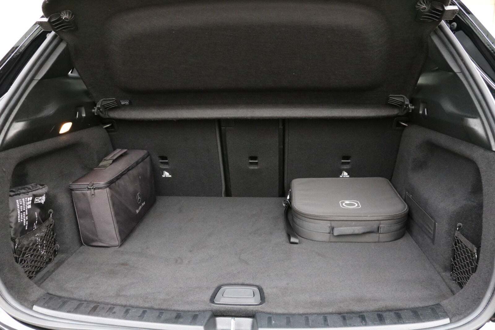 Sort Mercedes EQA250 fra 2021