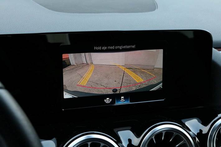 Hvid Mercedes EQA250 fra 2022