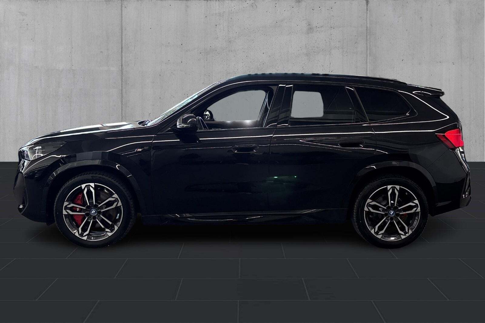 BMW iX1 eDrive20 M-Sport Pro