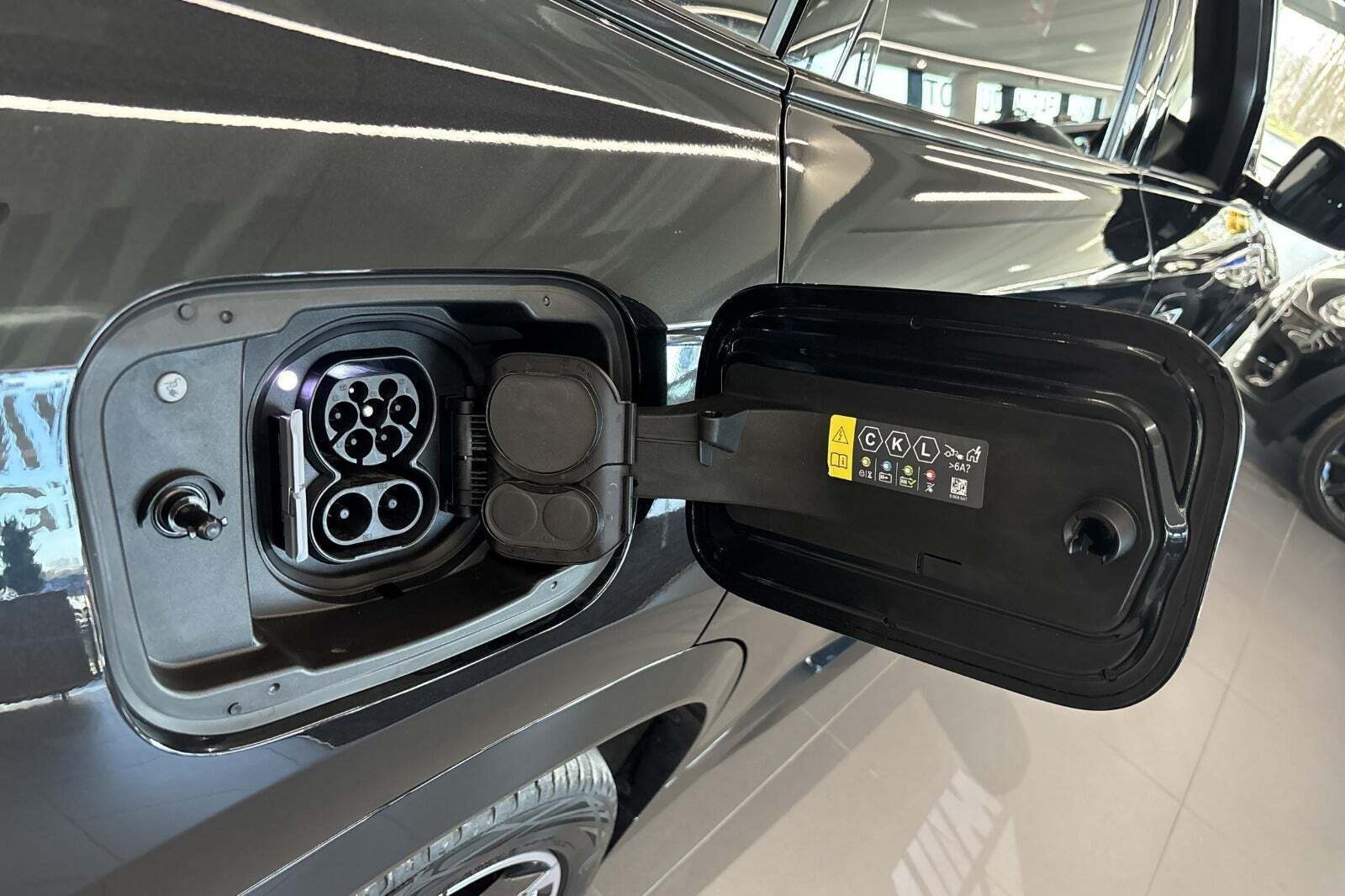 Sort BMW iX1 fra 2025