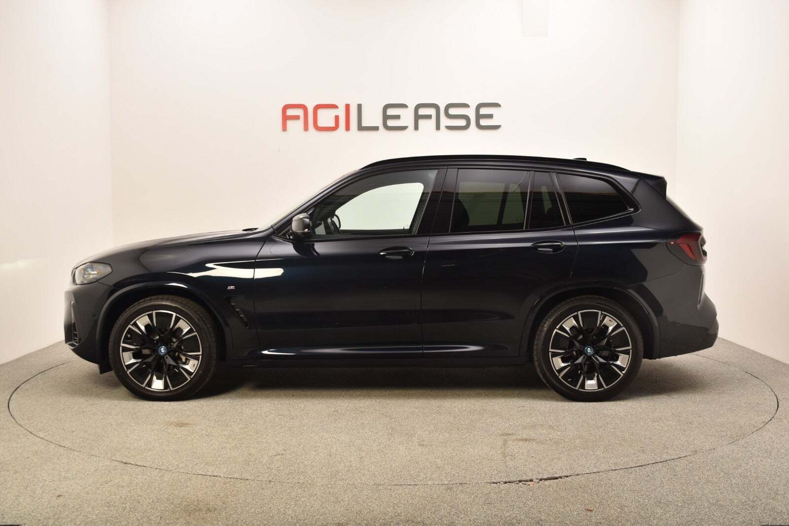 BMW iX3 Impressive