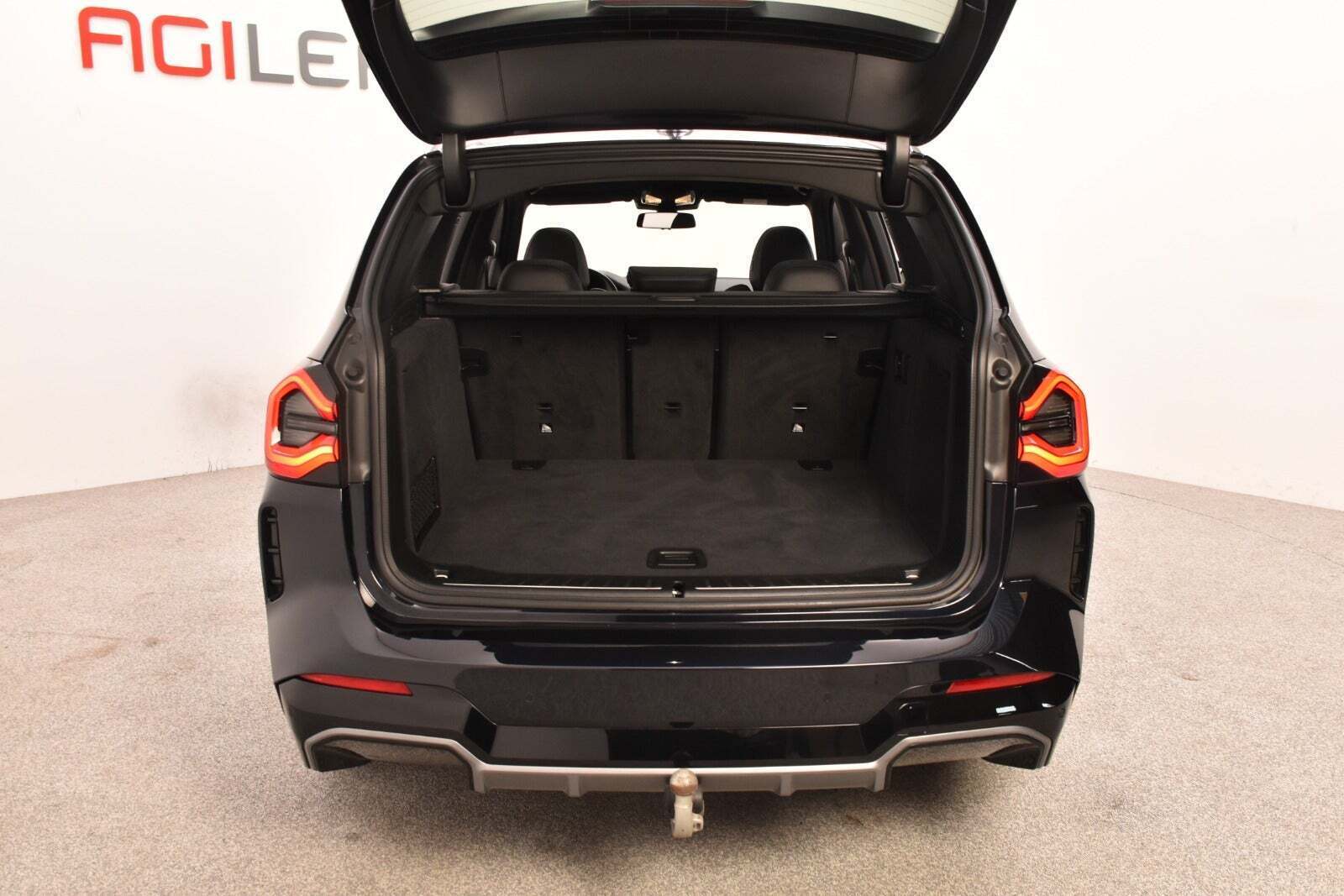 Sort BMW iX3 fra 2022