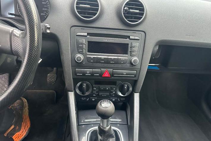 Blå Audi A3 fra 2008