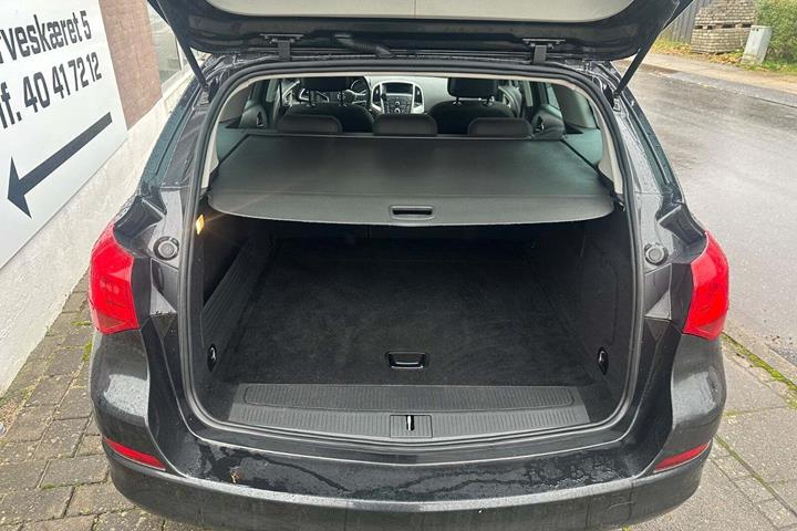 undefined Opel Astra fra 2012