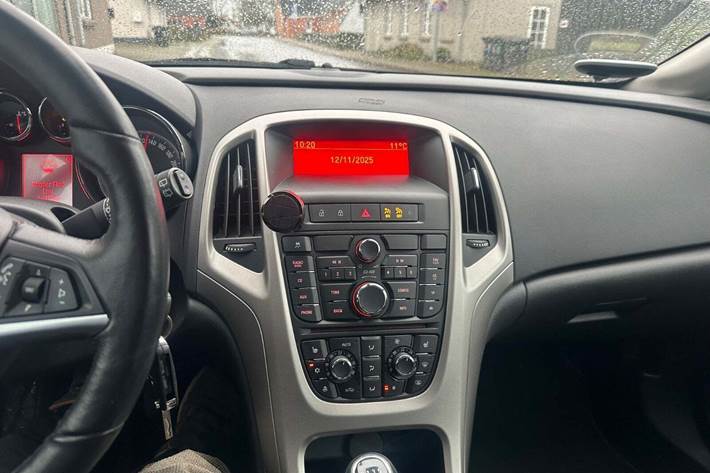 undefined Opel Astra fra 2012