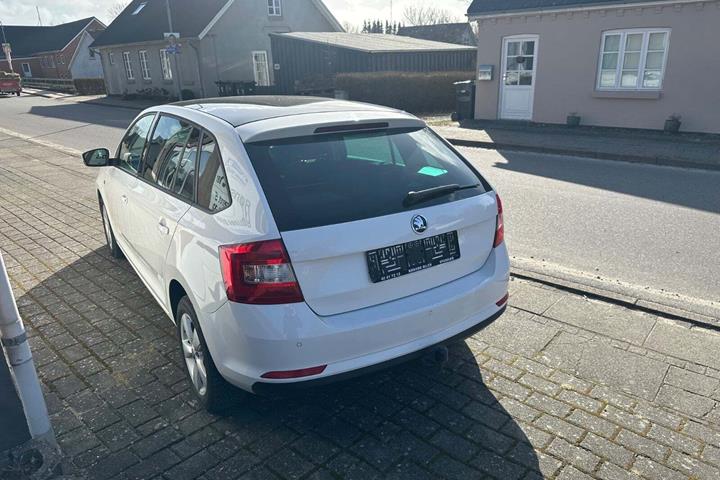 undefined Skoda Rapid fra 2014