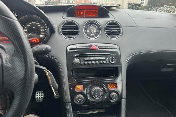 undefined Peugeot RCZ fra 2012