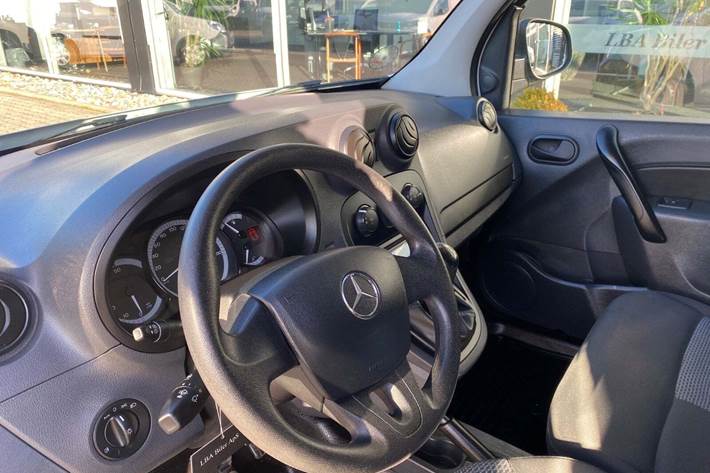 Hvid Mercedes Citan 109 fra 2021