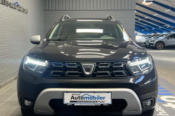 Sort Dacia Duster fra 2021