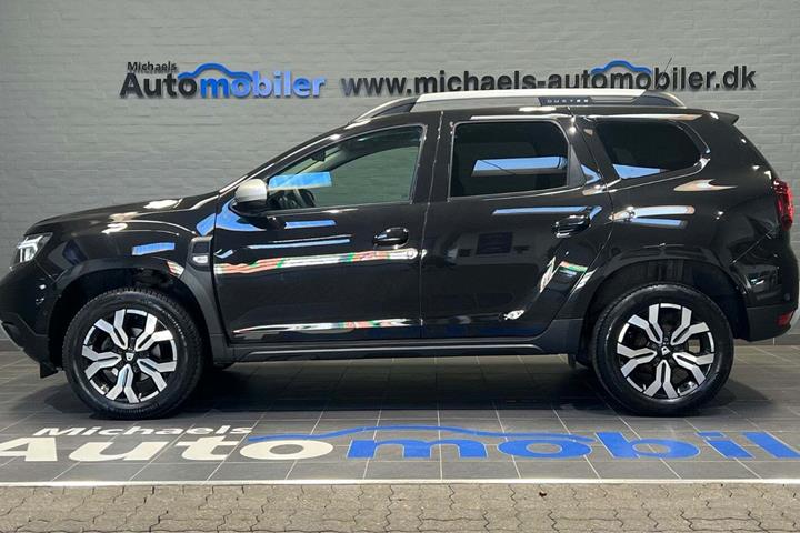 Sort Dacia Duster fra 2021